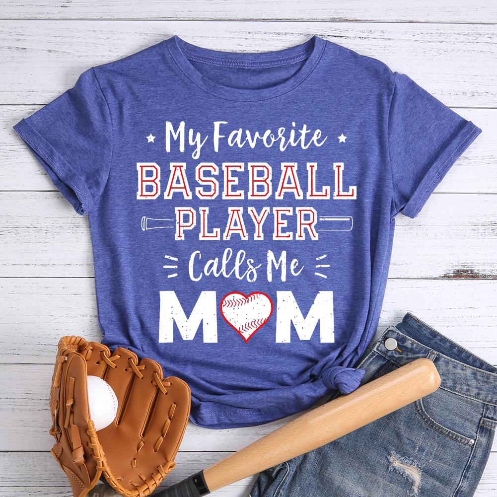 T-shirt Mon joueur de baseball préféré m'appelle maman