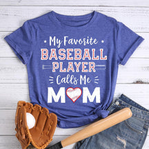 T-shirt Mon joueur de baseball préféré m'appelle maman