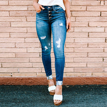 Ich halte dich so fest, dunkle Distressed-Jeans