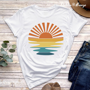 Retro Sunset Rays Wavy T-shirt