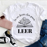 Es Un Buen Dia Para Leer T-shirt