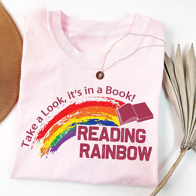 T-shirt d'amoureux des livres arc-en-ciel de lecture