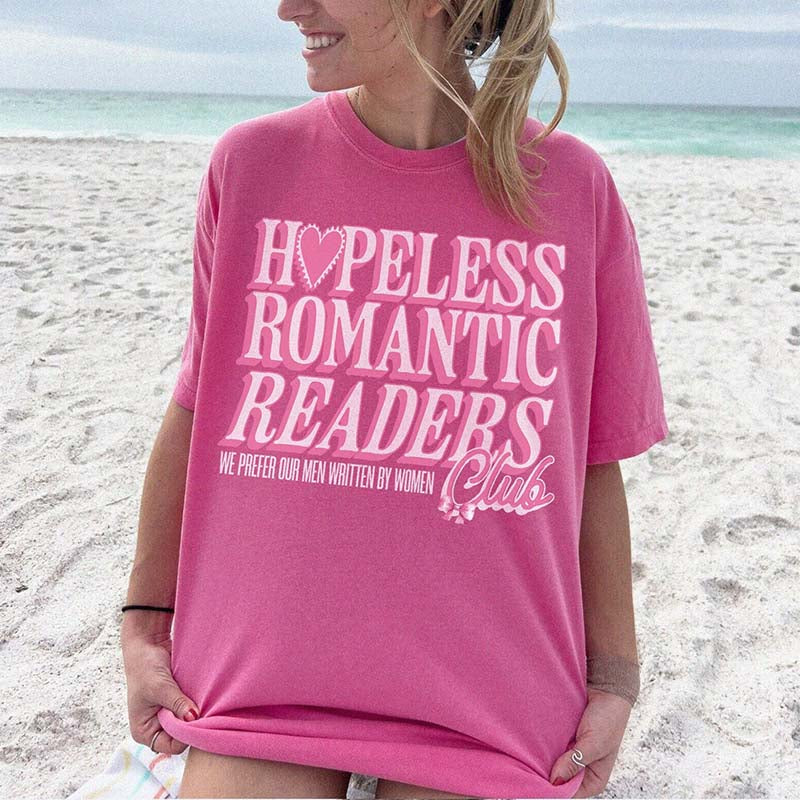 T-shirt à col rond avec livre de romance