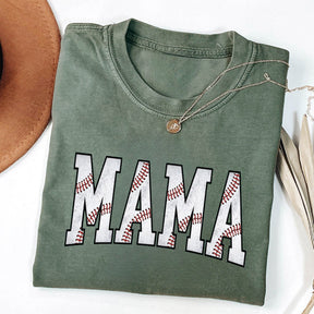 T-shirt mignon de maman de baseball