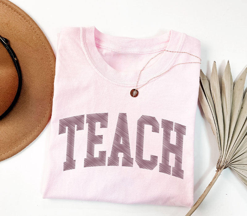 Cute Teacher Teach Letter Pint T-shirt