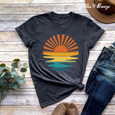 Retro Sunset Rays Wavy T-shirt