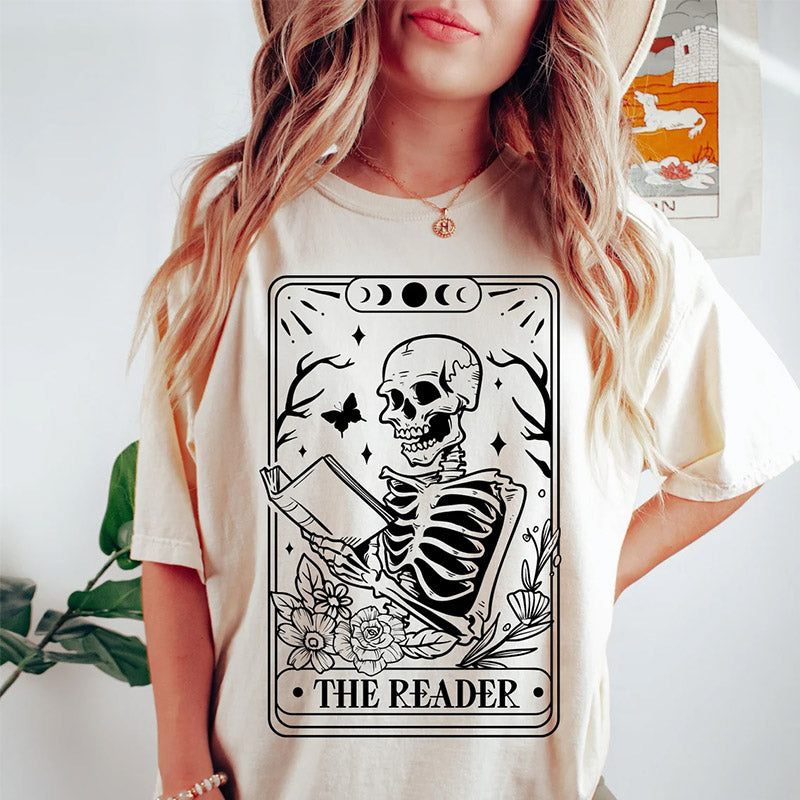 The Reader Tarot Card T-shirt