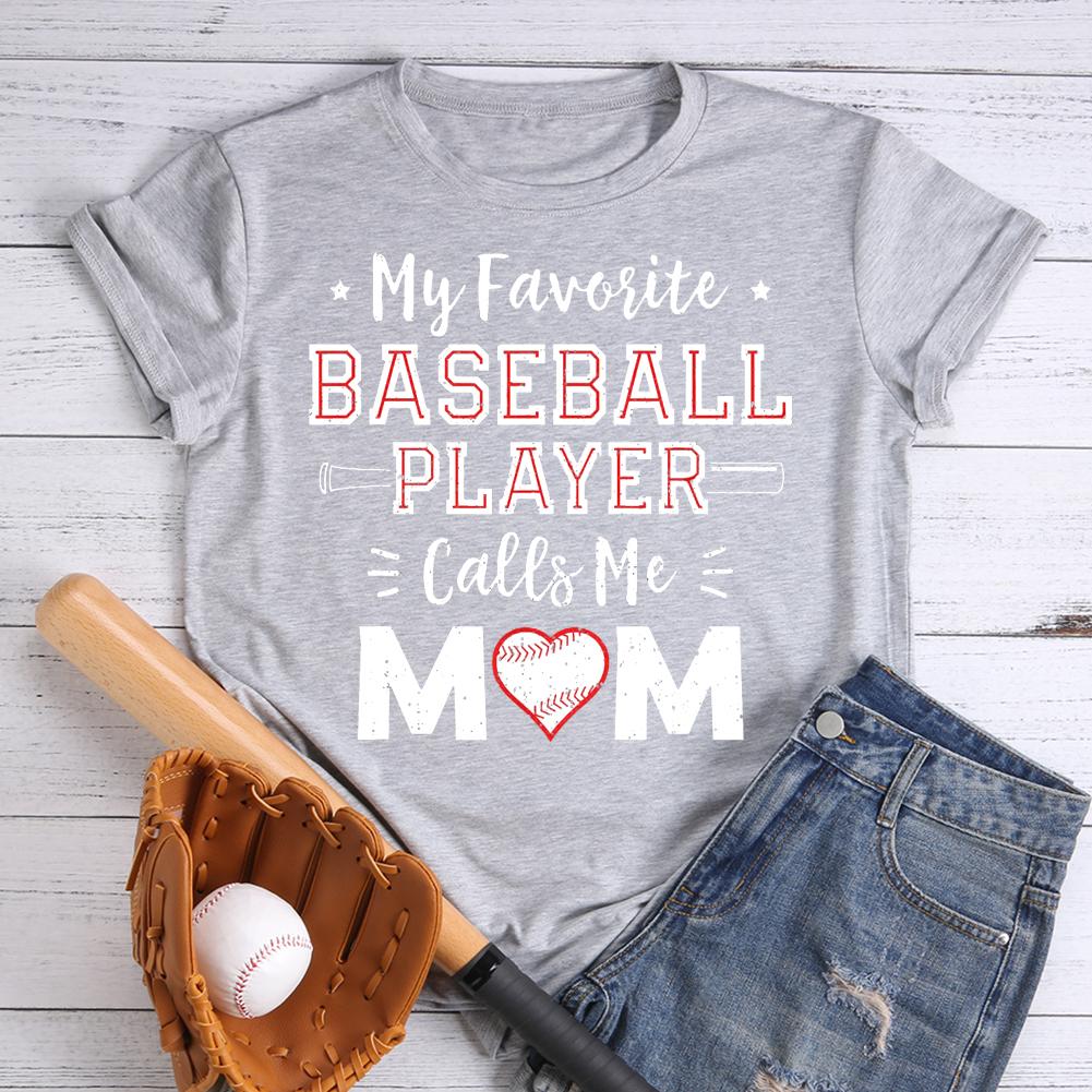 T-shirt Mon joueur de baseball préféré m'appelle maman