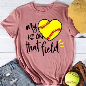 Mon cœur est sur ce T-shirt de softball de terrain