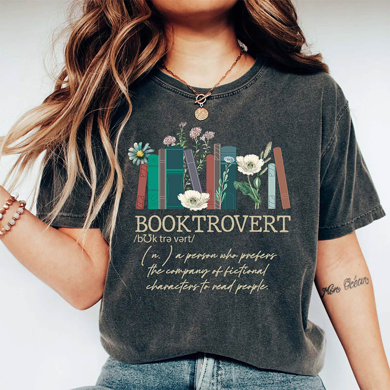 Booktrovert Book Lovers T-shirt