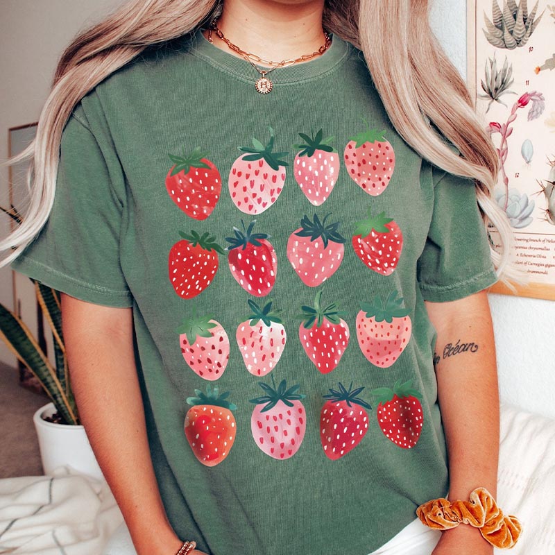 Cute Summer Strawberry Aesthetic T-shirt