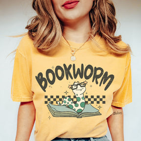 Retro Bookworm Book Lovers T-shirt