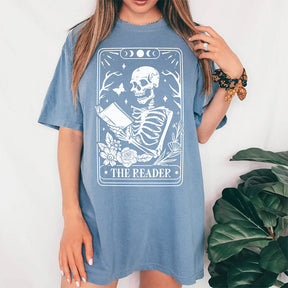 The Reader Tarot Card T-shirt