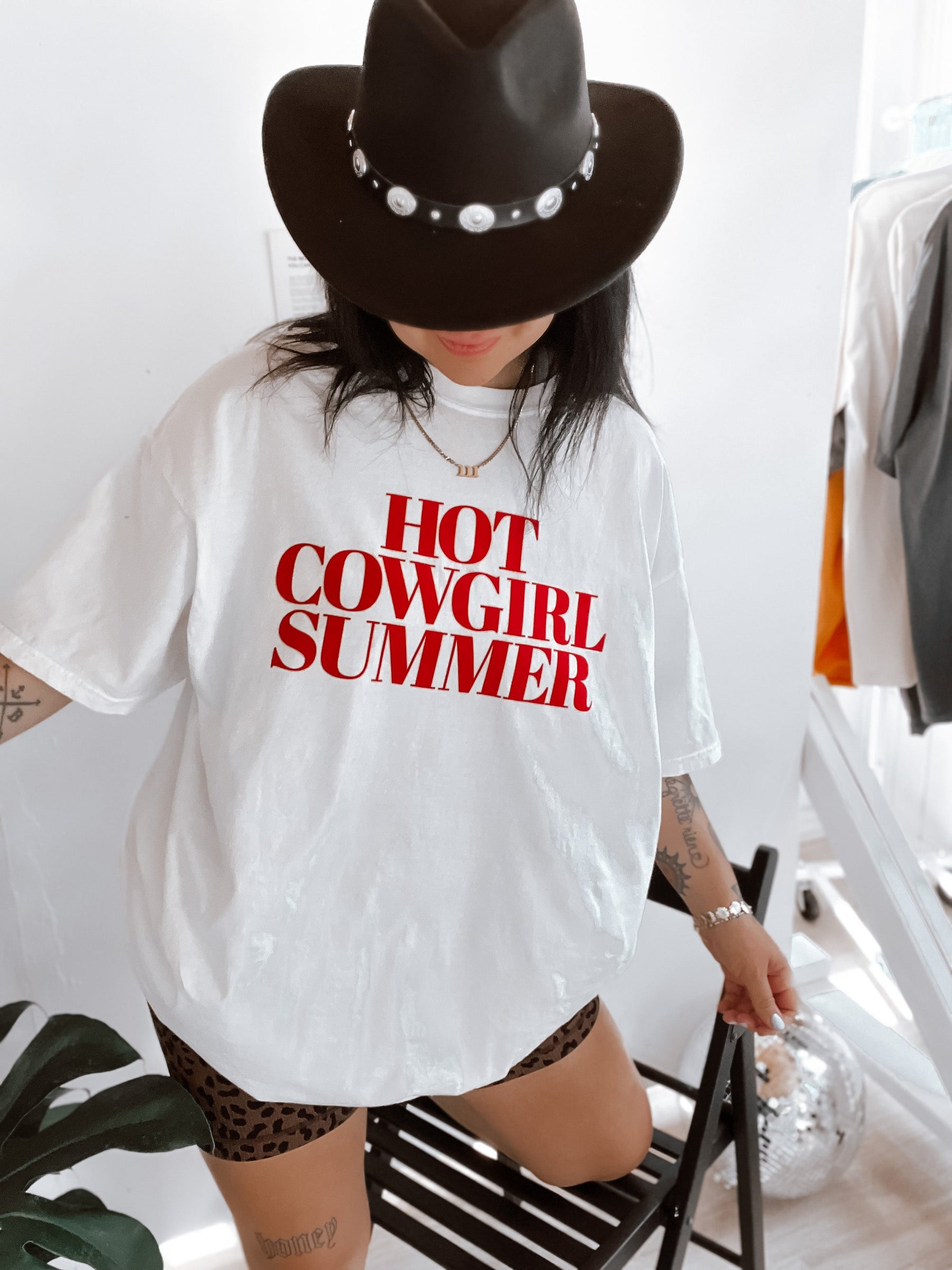 Vintage  Hot Cowgirl Summer T-Shirt