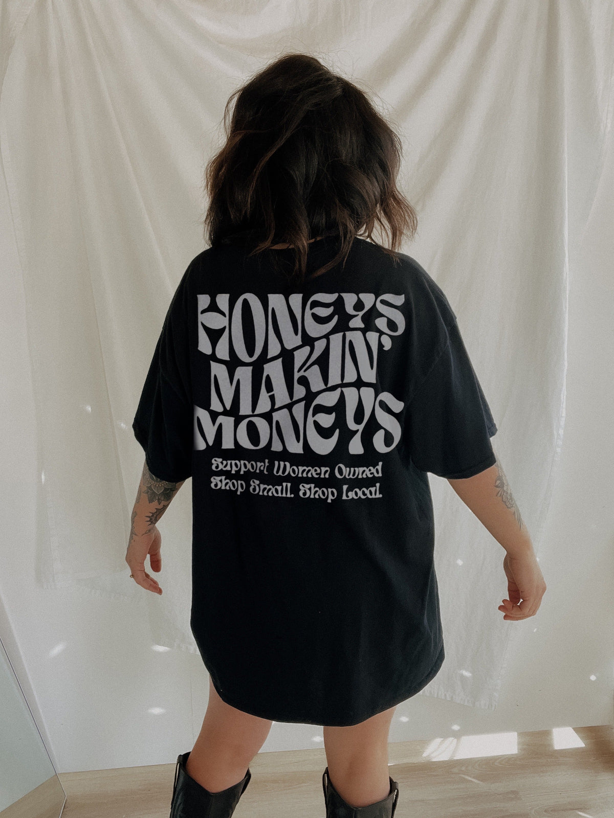 Vintage Honeys Makin' Moneys T-Shirt