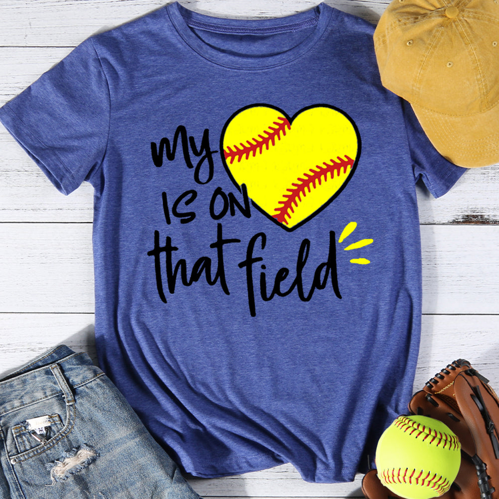 Mon cœur est sur ce T-shirt de softball de terrain