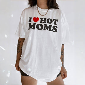 Vintage I Heart Hot Moms T-shirt