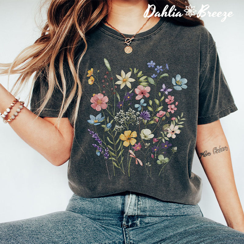 Aesthetic Wildflower Botanical Floral T-shirt