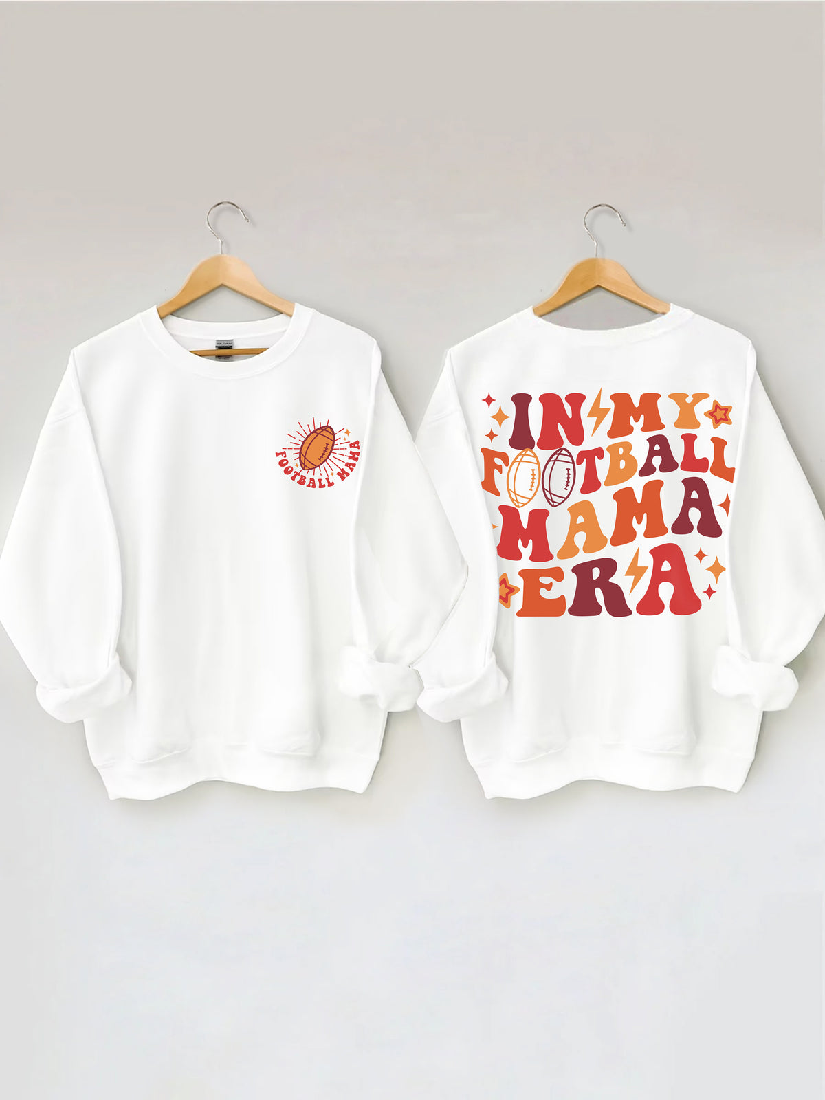 In meinem Fußball-Mama-Ära-Sweatshirt