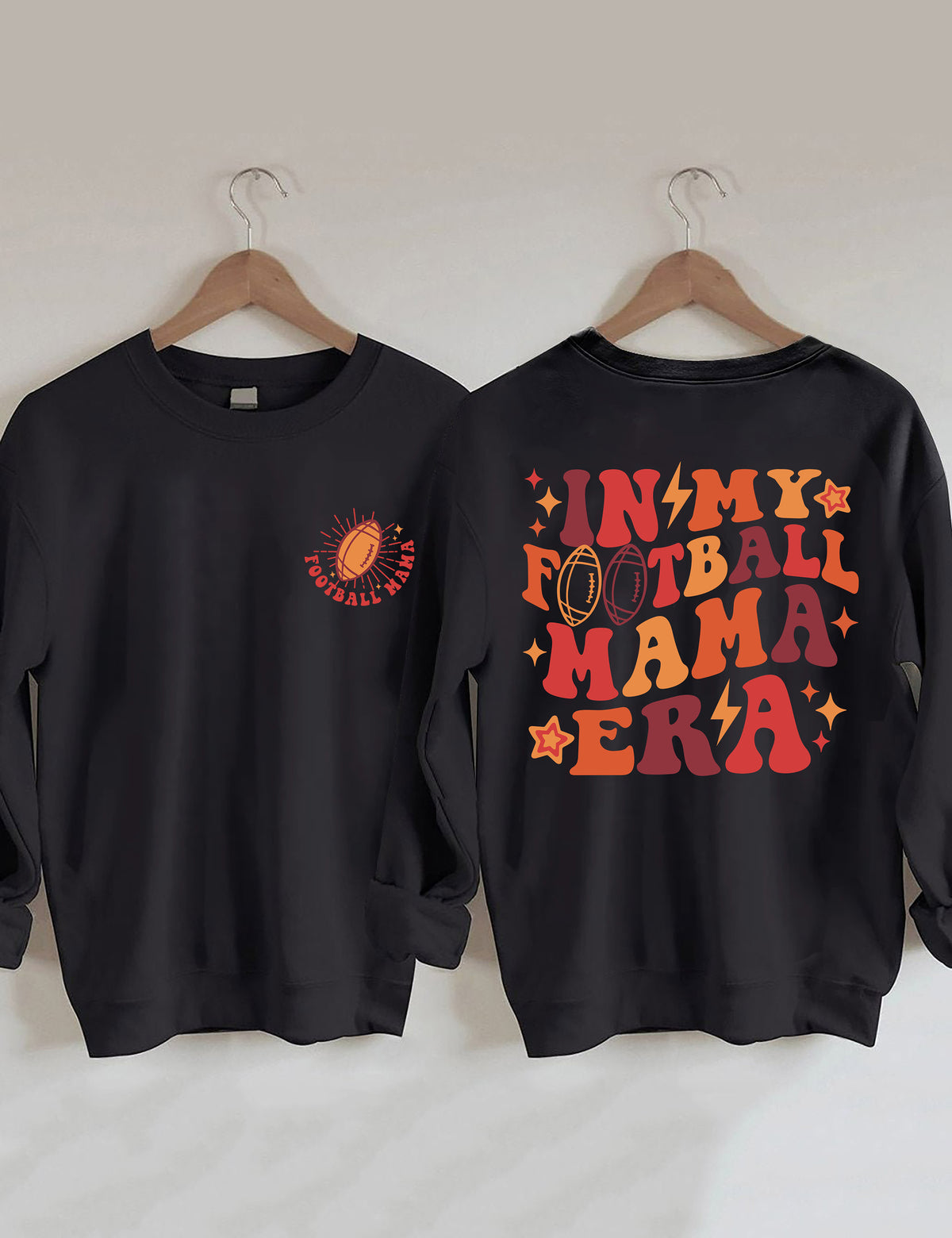 In meinem Fußball-Mama-Ära-Sweatshirt