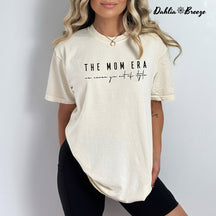 The Mom Era Letter Print T-shirt