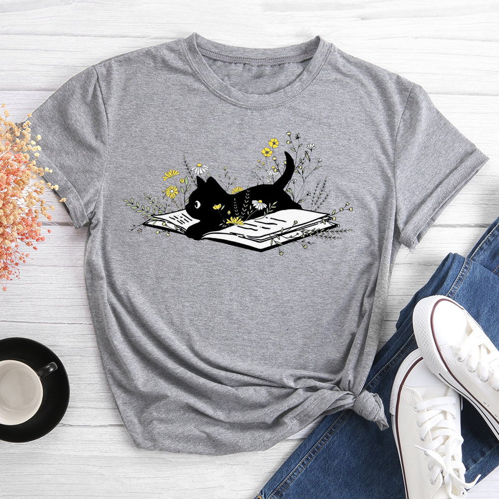 T-shirt Les livres et les chats rendent ma vie douce