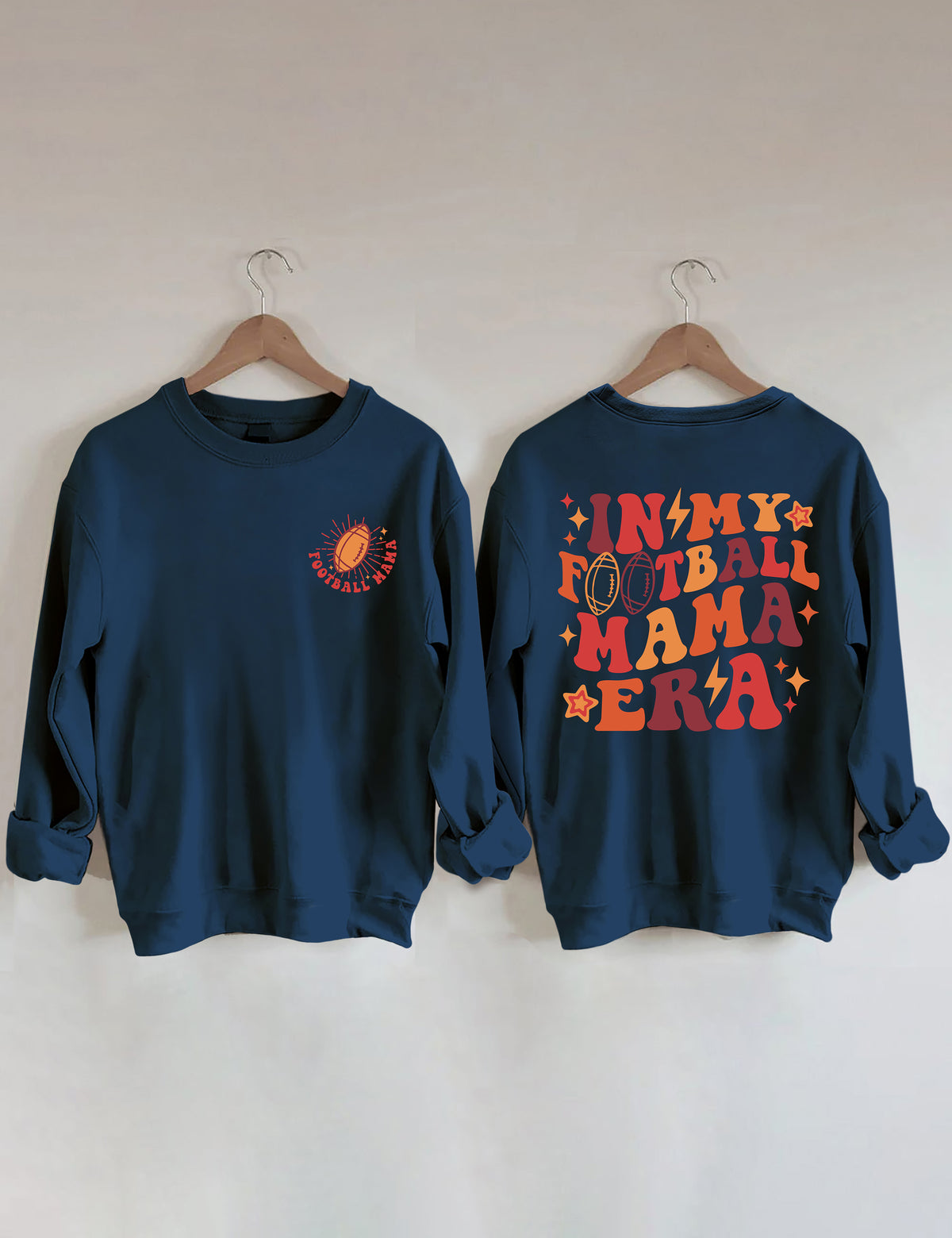 In meinem Fußball-Mama-Ära-Sweatshirt