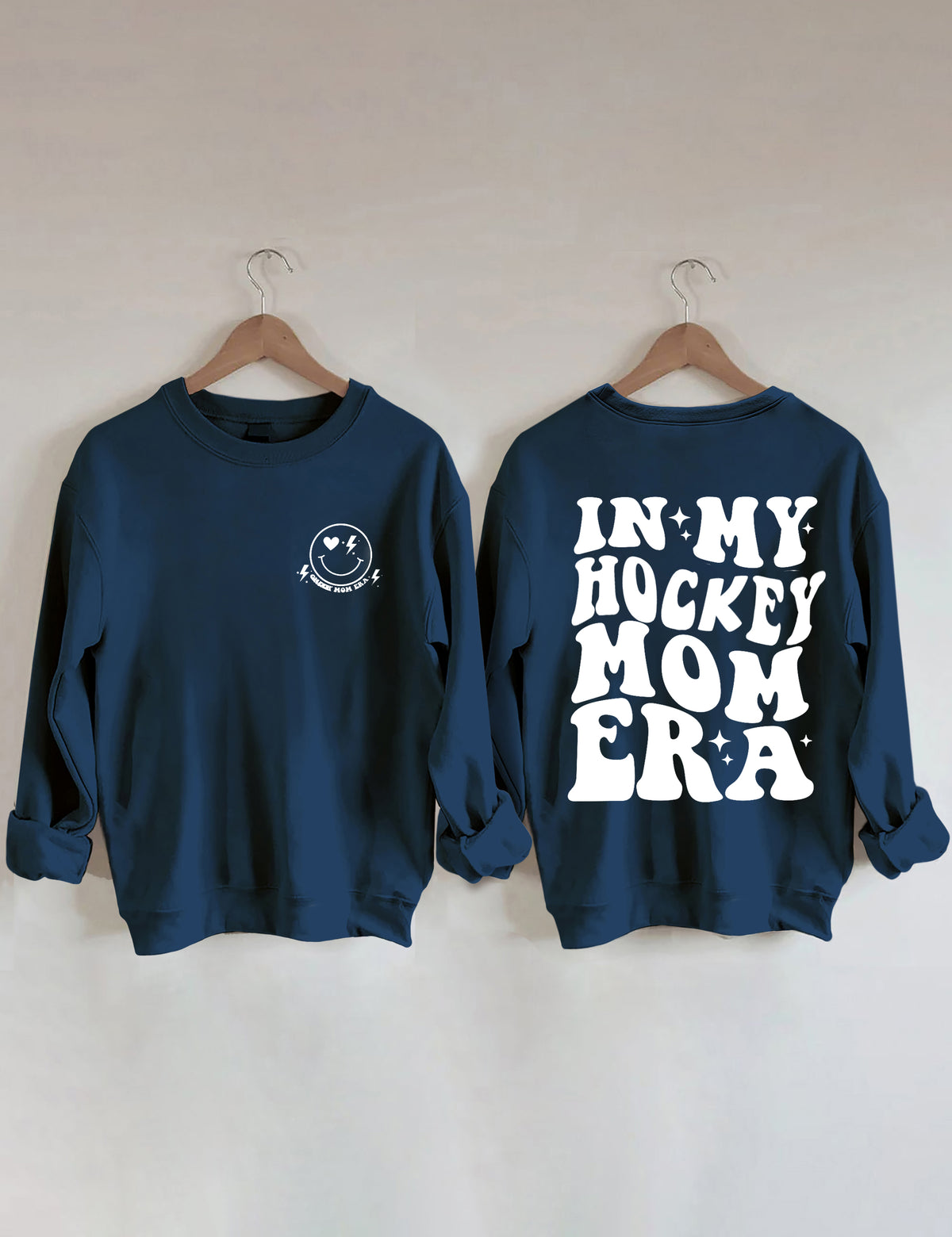 In meinem Hockey Mom Era Sweatshirt