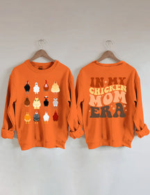 In meinem Chicken Mom Era Sweatshirt