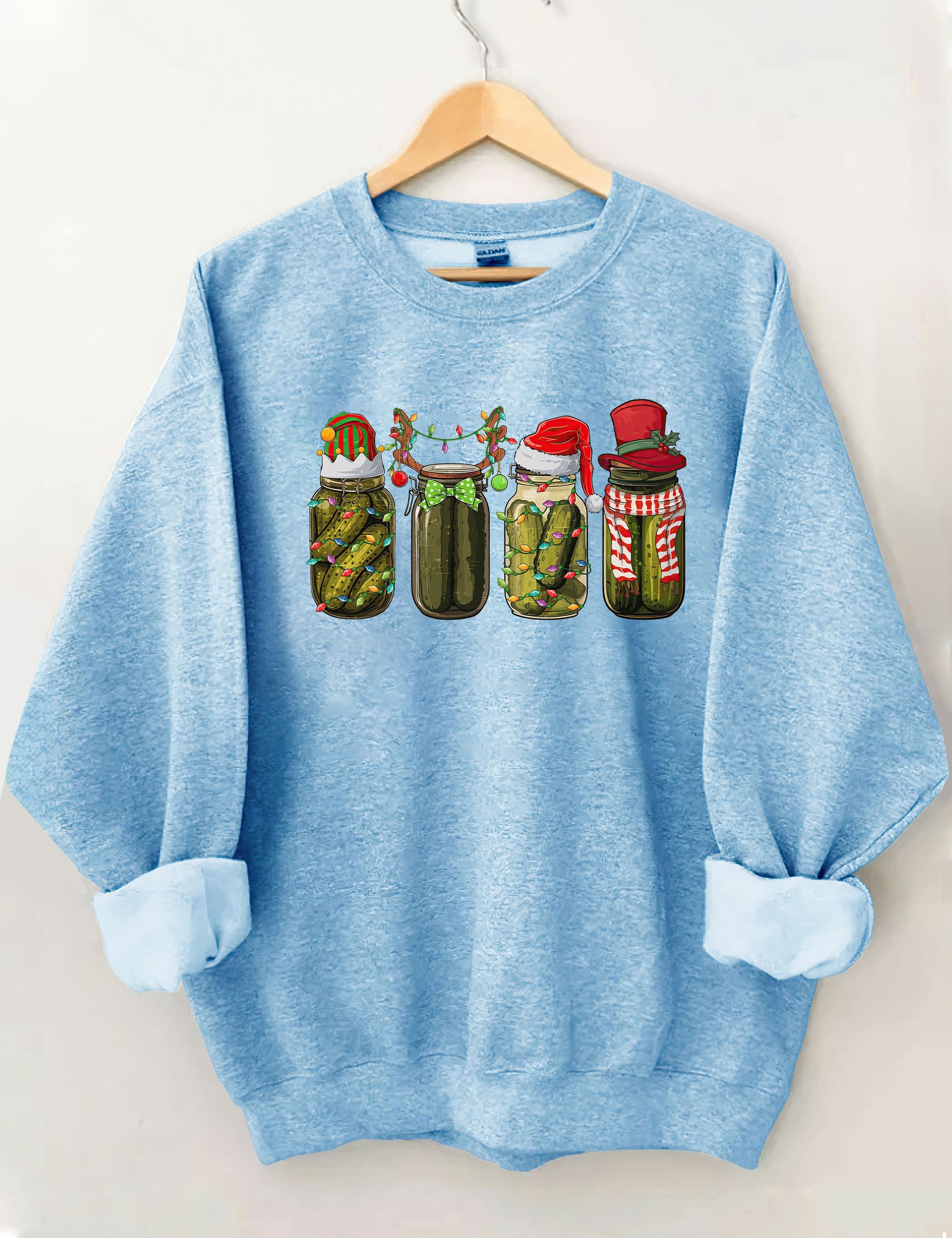 In meinem Pickle-Ära-Sweatshirt 