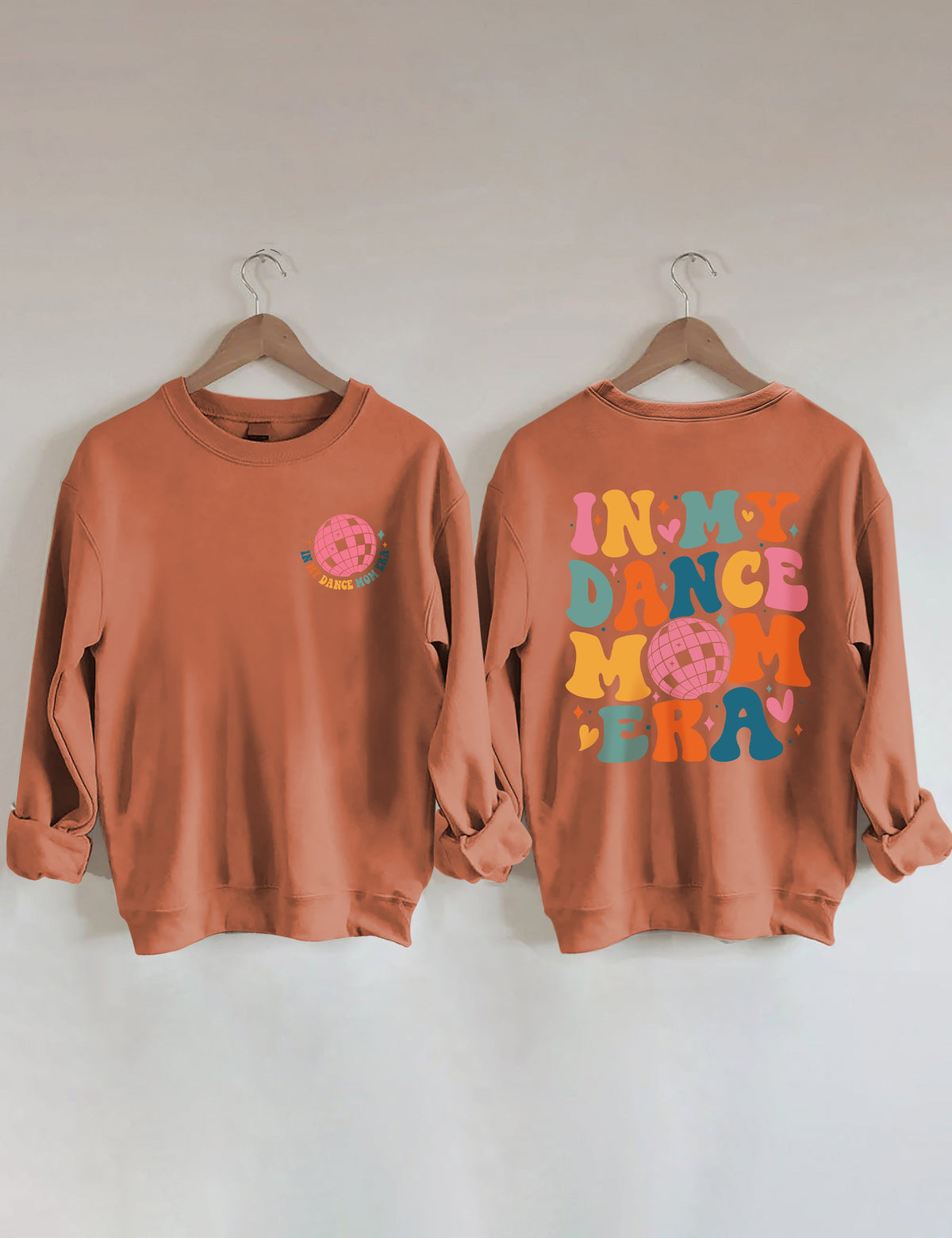 In meinem Dance Mom Era Sweatshirt