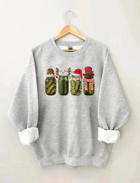 In meinem Pickle-Ära-Sweatshirt 