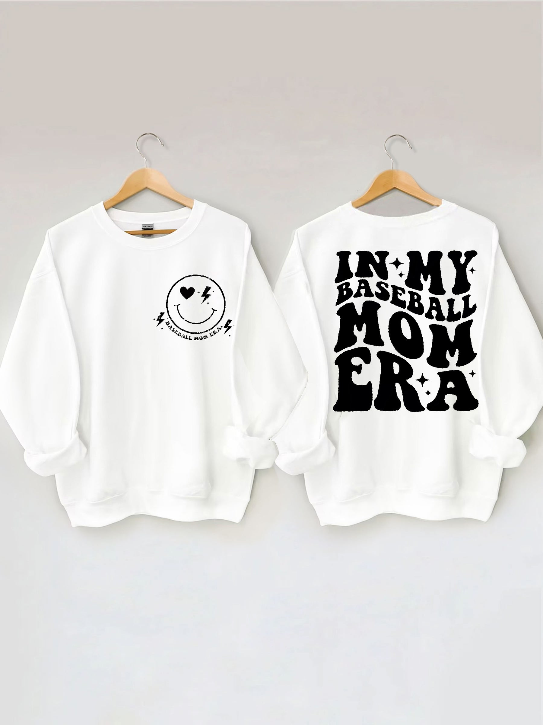 In meinem Baseball Mom Era Sweatshirt